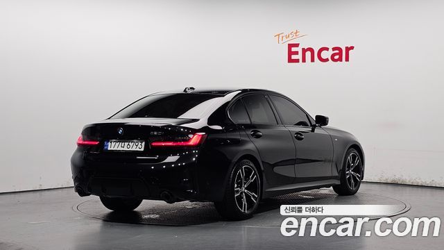 BMW 3-Series G20 320i M Sport - фото 0