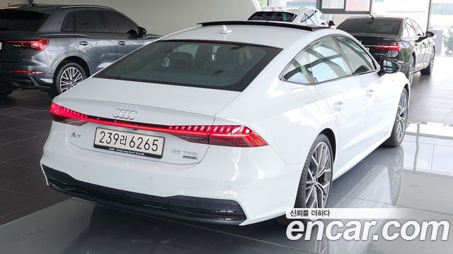 Audi A7 55 TFSI Quattro Premium - фото 1