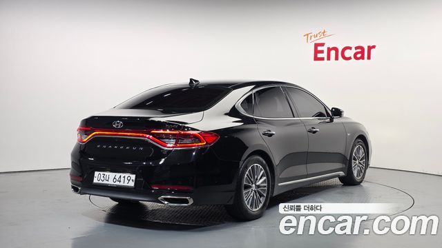 Hyundai Grandeur IG, гибрид Exclusive Special - фото 1