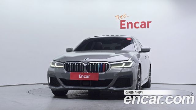BMW 5-Series G30 530e M Sport - фото 2