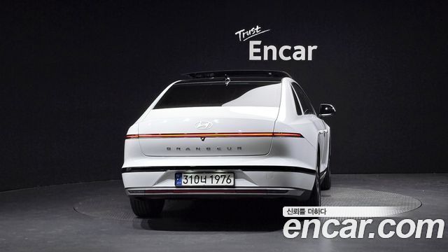 Hyundai Grandeur GN7, гибрид Exclusive - фото 3