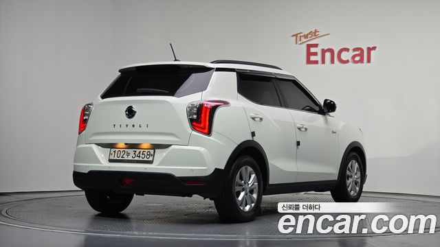 SsangYong Tivoli Gasoline 1.5 2WD V3 - фото 1