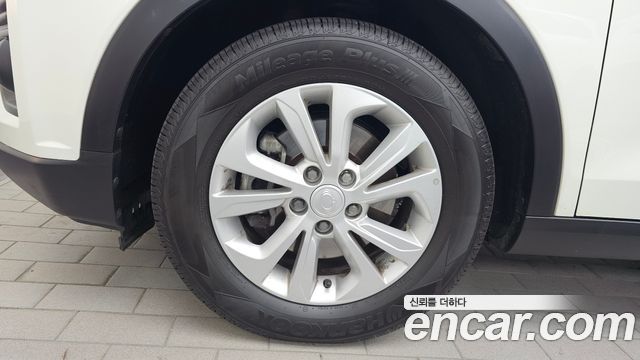 SsangYong Tivoli Gasoline 1.5 2WD V3 - фото 4