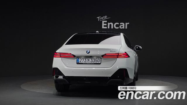 BMW 5-Series G60 520i M Sport - фото 3