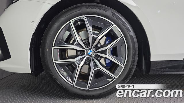 BMW 5-Series G60 520i M Sport - фото 4