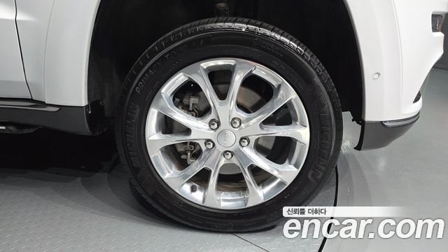 Jeep Cherokee 3.6 Summit WK2 - фото 4