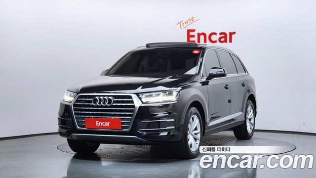 Audi Q7 45 TFSI Quattro - фото 0