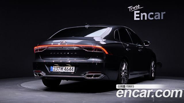 Hyundai Grandeur Новый IG, гибрид Calligraphy - фото 1