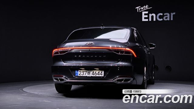 Hyundai Grandeur Новый IG, гибрид Calligraphy - фото 3