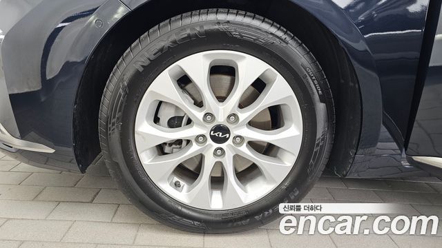 Kia K8 2.5 Gasoline 2WD Noblesse - фото 4