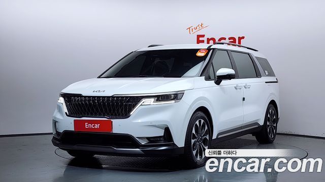Kia Carnival 4-го поколения 9-Seater Signature - фото 0