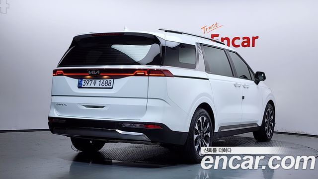 Kia Carnival 4-го поколения 9-Seater Signature - фото 1
