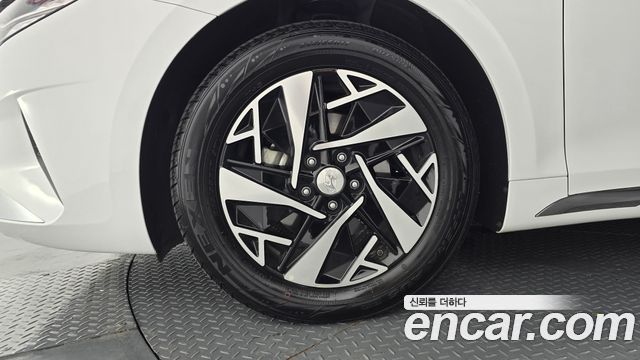 Hyundai Grandeur Новый IG, гибрид Exclusive - фото 3