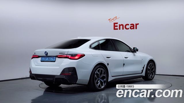 BMW i4 eDrive40 M Sports Pro - фото 1