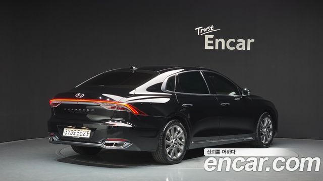Hyundai Grandeur Новый IG, гибрид Calligraphy - фото 1