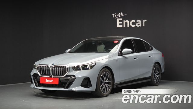 BMW 5-Series G60 523d M Sport - фото 0