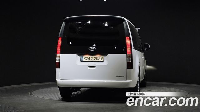 Hyundai Staria Cargo 3-Seater Modern - фото 3