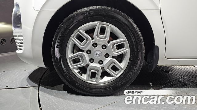 Hyundai Staria Cargo 3-Seater Modern - фото 4