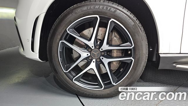Mercedes-Benz GLE-Class W167 AMG GLE53 4MATIC+ - фото 4