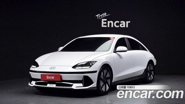 Hyundai Ioniq6 Standard E-Value+ - фото 0