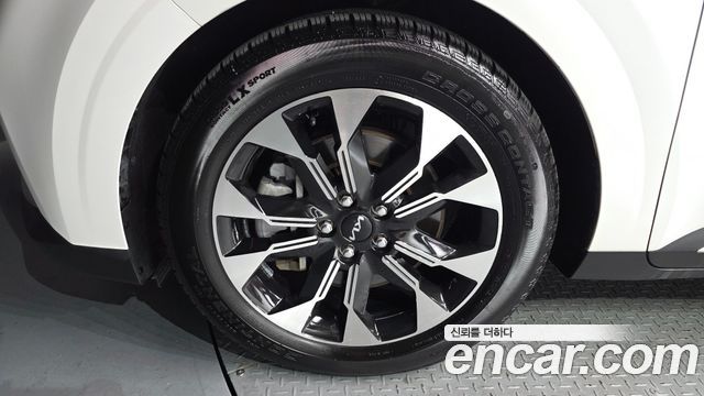 Kia Carnival 4-го поколения 9-Seater Signature - фото 4