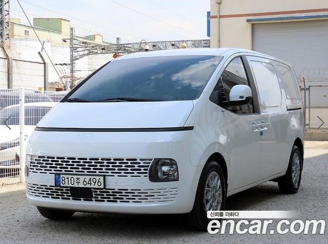 Hyundai Staria HEV 1.6 Cargo 3-Seater Modern - фото 0