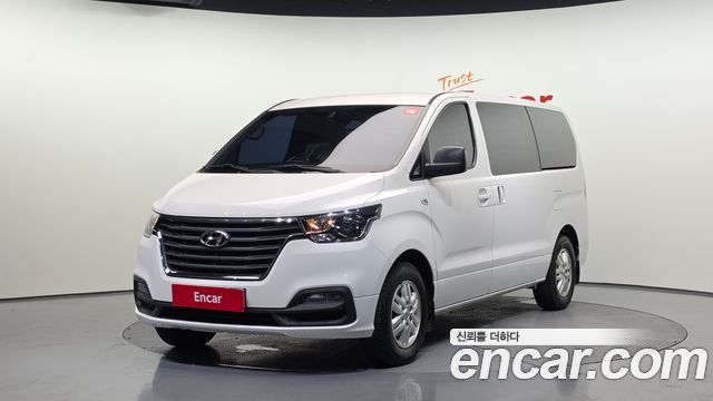 Hyundai Starex Новый Van 3-Seater Smart - фото 0