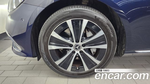 Mercedes-Benz E-Class W213 E300e 4MATIC Exclusive - фото 4