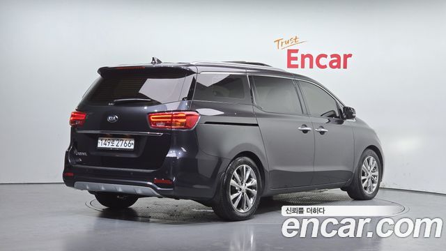 Kia Carnival Новый 9-Seater Noblesse Special - фото 1