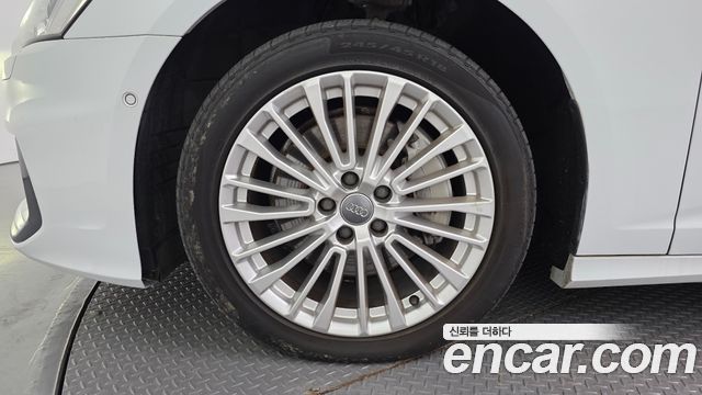 Audi A6 C8 45 TFSI Quattro Premium - фото 4