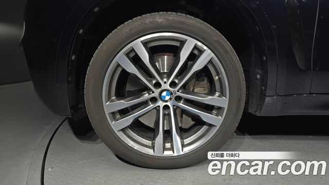 BMW X6 F16 M50d - фото 4