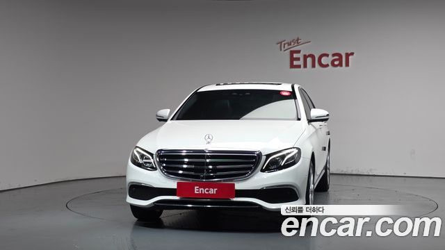 Mercedes-Benz E-Class W213 E300 4MATIC Exclusive - фото 2