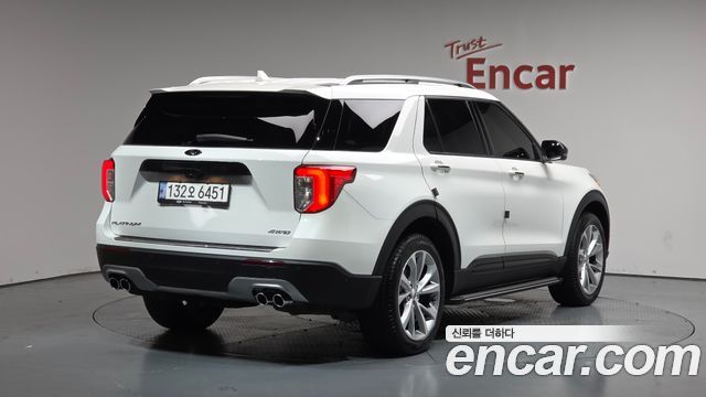 Ford Explorer 6-го поколения 3.0 Platinum 4WD - фото 1
