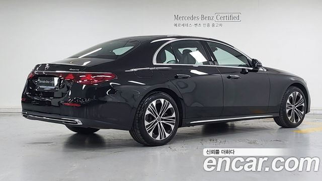 Mercedes-Benz E-Class W214 E350e 4MATIC - фото 1