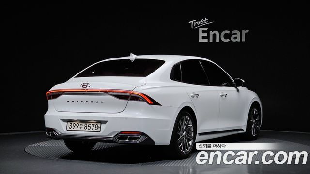 Hyundai Grandeur Новый IG 2.5 Calligraphy - фото 1