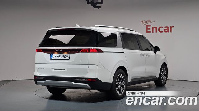 Kia Carnival 4-го поколения 9-Seater Prestige - фото 1