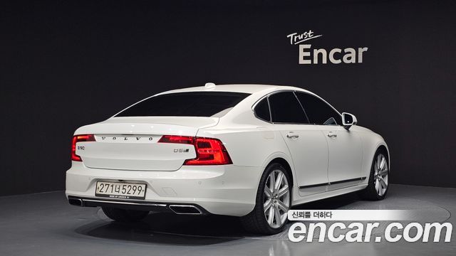 Volvo S90 D5 AWD Inscription - фото 1