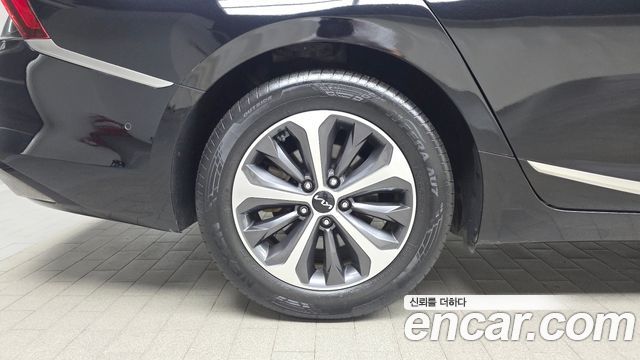 Kia K8 гибрид Noblesse - фото 4
