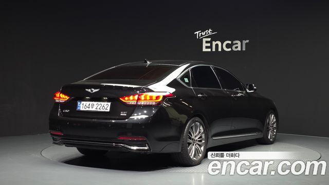 Genesis G80 2.2D AWD Premium Luxury - фото 1