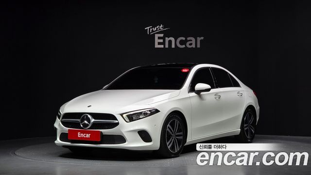 Mercedes-Benz A-Class W177 A220 Sedan - фото 0