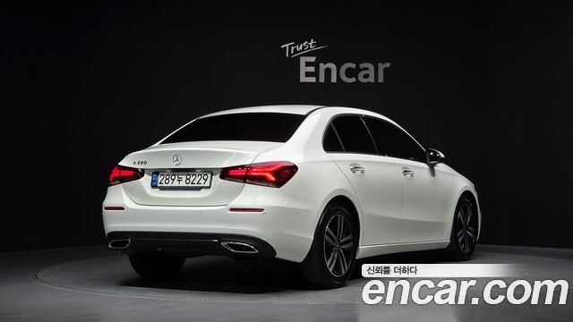 Mercedes-Benz A-Class W177 A220 Sedan - фото 1