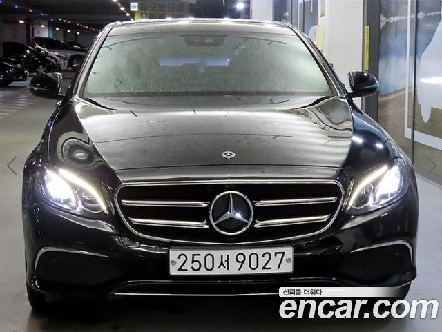 Mercedes-Benz E-Class W213 E250 Avantgarde - фото 1