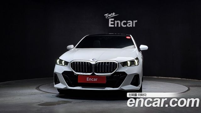 BMW 5-Series G60 520i M Sport - фото 2