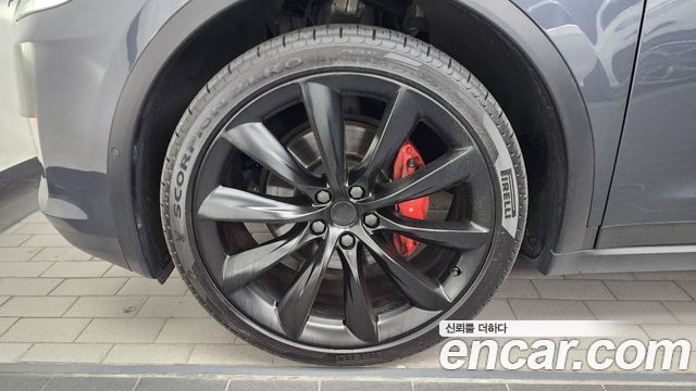 Tesla Model X Performance - фото 4