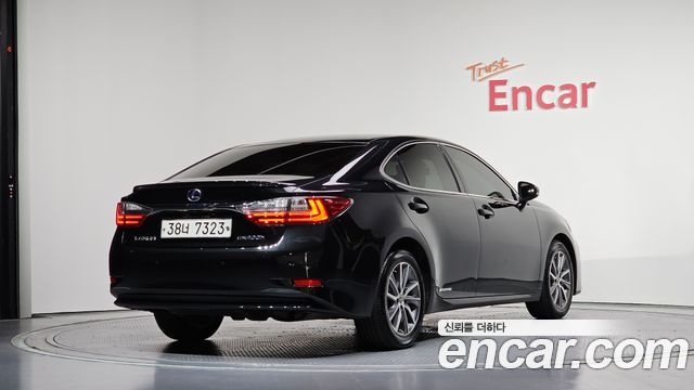 Lexus ES Supreme+ XV60 - фото 1