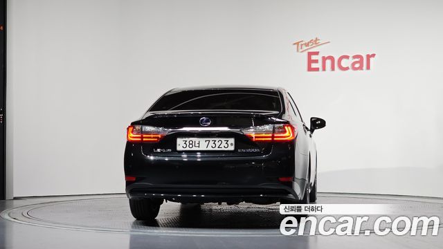 Lexus ES Supreme+ XV60 - фото 3