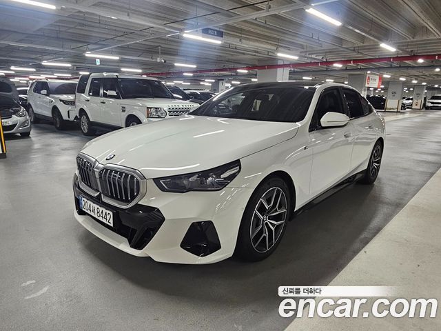 BMW 5-Series G60 520i M Sport - фото 0