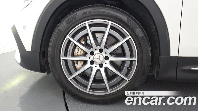 Mercedes-Benz GLB-Class X247 AMG GLB35 4MATIC - фото 4