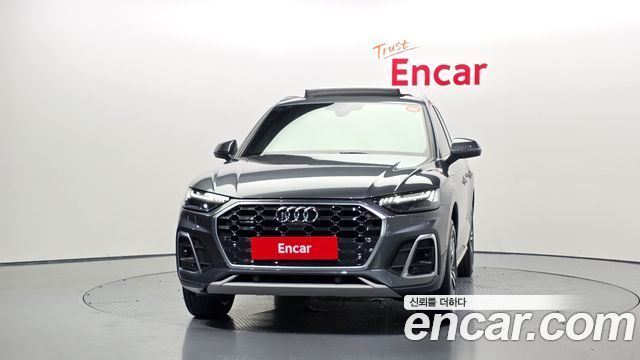Audi Q5 FY 45 TFSI Quattro Premium - фото 2