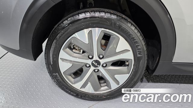 Kia Niro EV Noblesse - фото 4